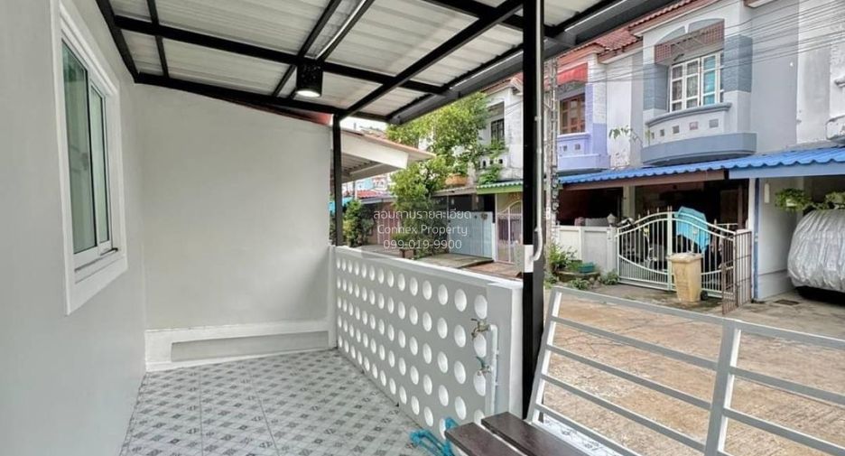 出售 4 卧室 联排别墅 在 Sai Noi, Nonthaburi