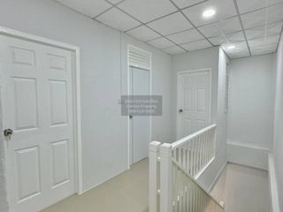 出售 4 卧室 联排别墅 在 Sai Noi, Nonthaburi