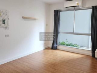 For sale 2 ベッドルーム condo in Phra Khanong, Bangkok