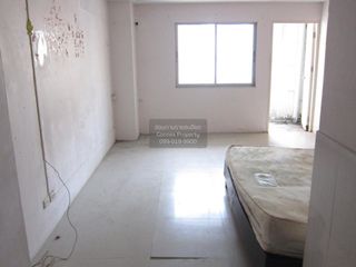 出售 1 卧室 公寓 在 Wang Thong Lang, 曼谷