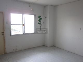 出售 1 卧室 公寓 在 Wang Thong Lang, 曼谷