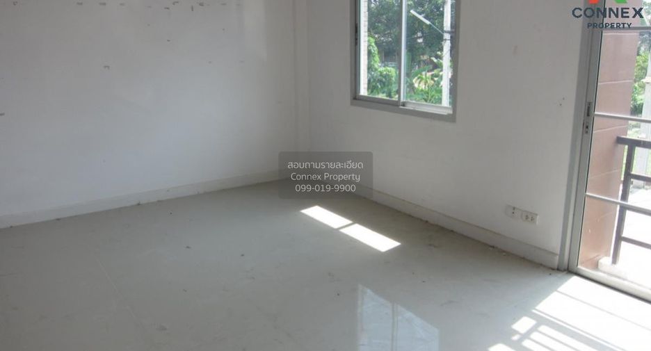 Casa adosada en venta de 3 habitaciones en Mueang Nonthaburi, Nonthaburi