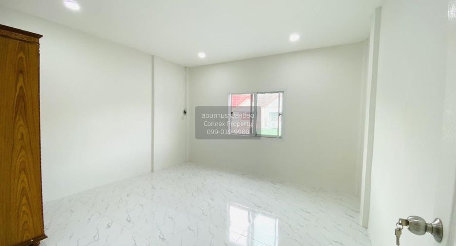 Reihenhaus zum Kauf mit 2 Zimmer in Khlong Sam Wa, Bangkok