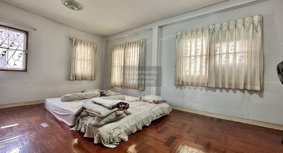 For sale 2 ベッドルーム house in Khlong Toei, Bangkok