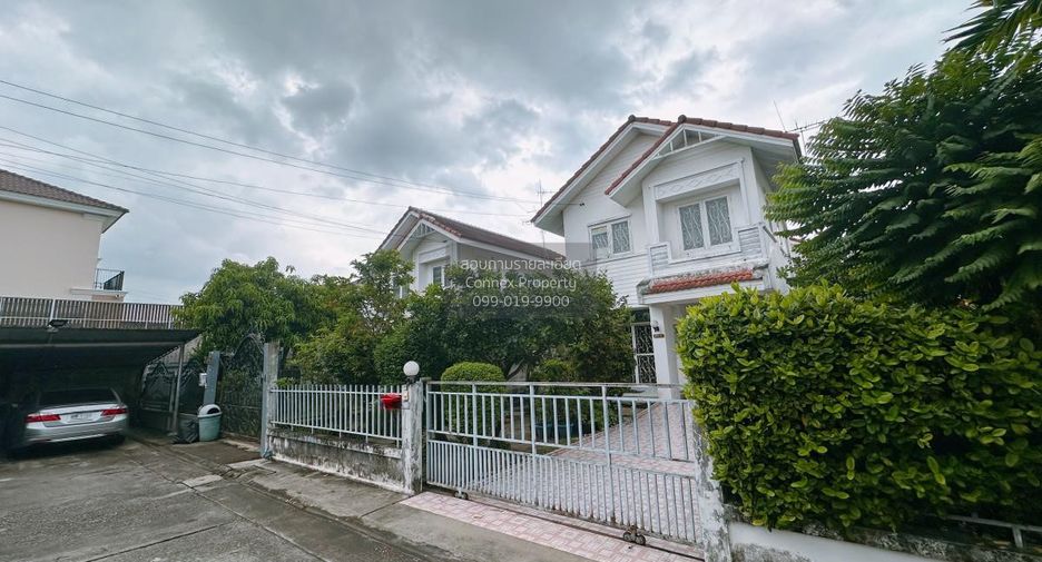 For sale 2 ベッドルーム house in Khlong Toei, Bangkok