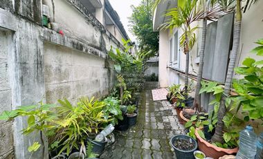 For sale 2 ベッドルーム house in Khlong Toei, Bangkok