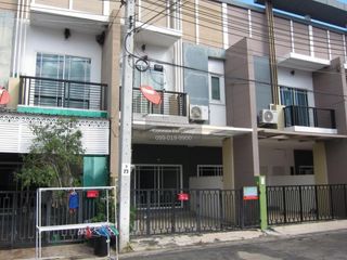For sale 3 ベッドルーム townhouse in Bang Bua Thong, Nonthaburi