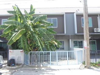 出售 3 卧室 联排别墅 在 Sai Noi, Nonthaburi