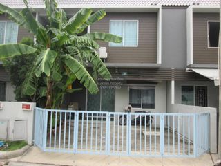 出售 3 卧室 联排别墅 在 Sai Noi, Nonthaburi