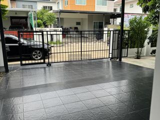 À vendre 3 chambres maison à Min Buri, Bangkok