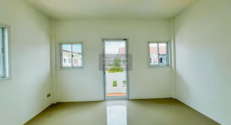 出售 2 卧室 联排别墅 在 Sai Noi, Nonthaburi