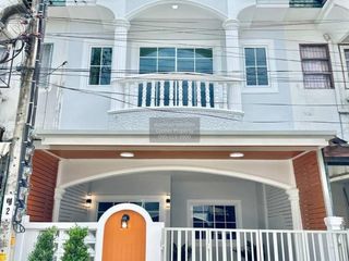 Reihenhaus zum Kauf mit 3 Zimmer in Bang Yai, Nonthaburi
