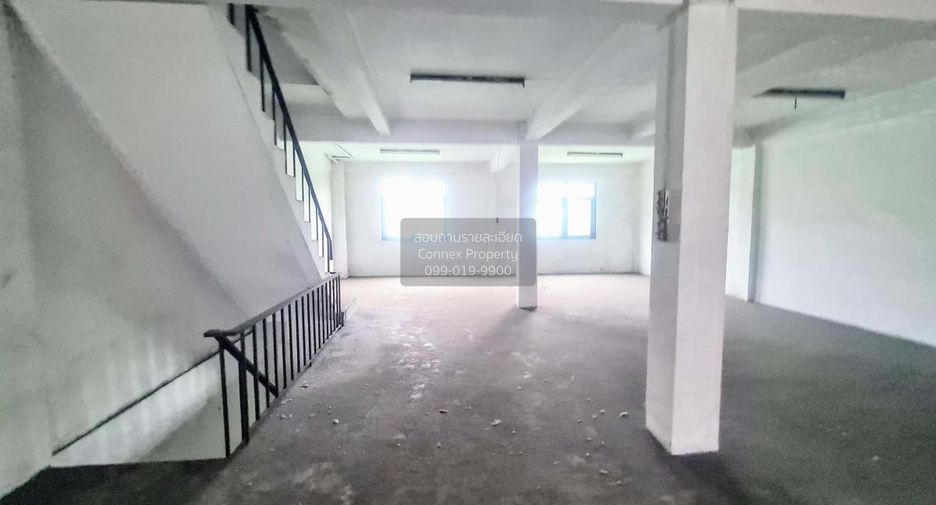 出售 3 卧室 商业空间 在 Bang Kapi, 曼谷