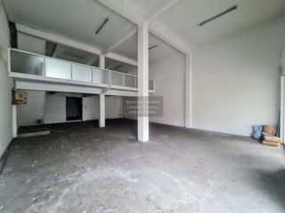 For sale 3 bedrooms retail Space in Bang Kapi, Bangkok