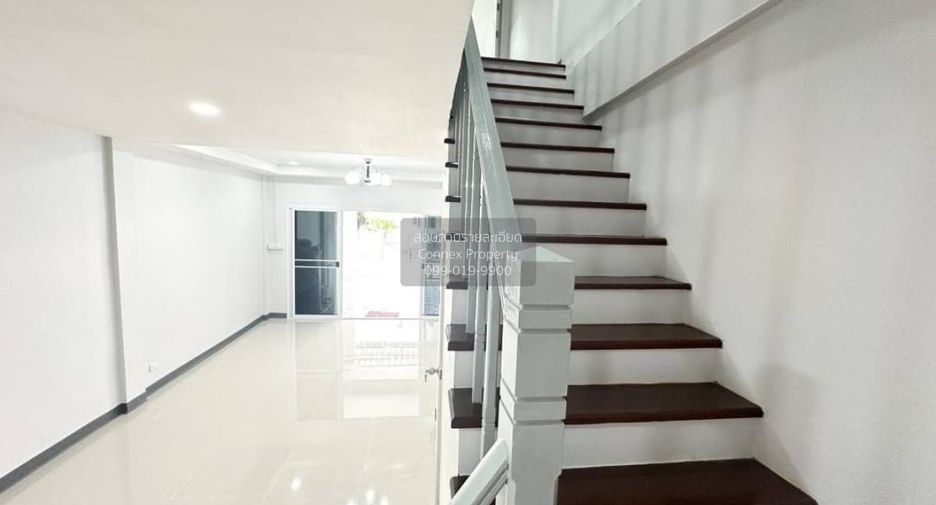 出售 3 卧室 联排别墅 在 Sai Noi, Nonthaburi