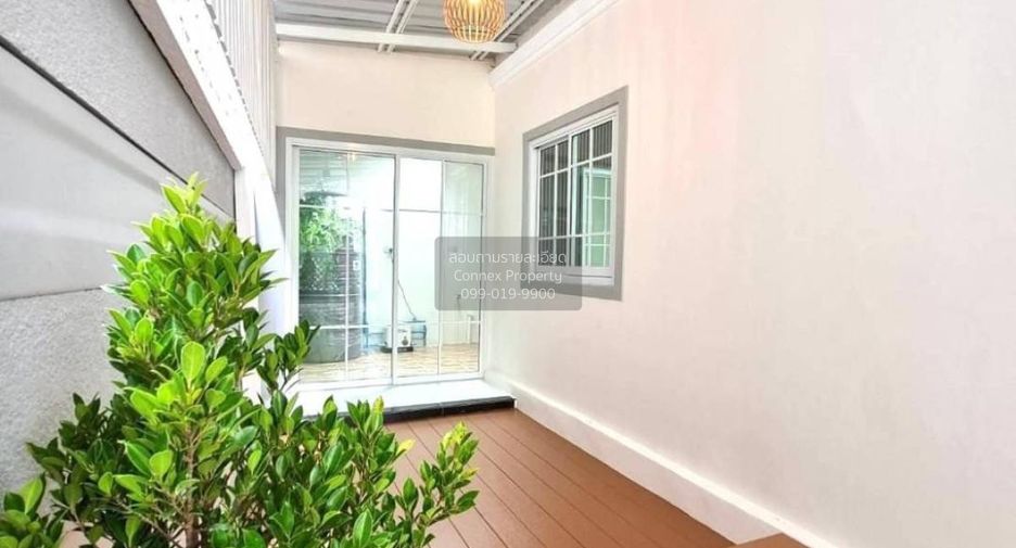 Reihenhaus zum Kauf mit 3 Zimmer in Bang Yai, Nonthaburi