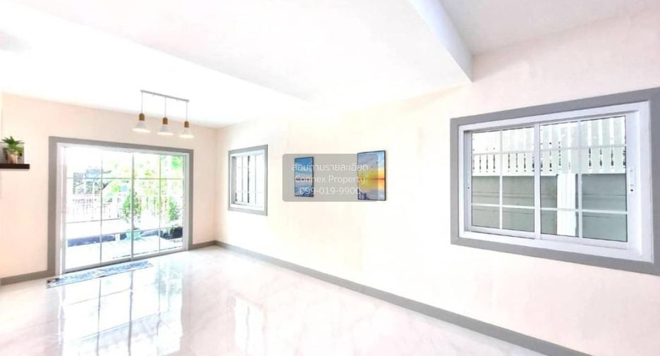 Reihenhaus zum Kauf mit 3 Zimmer in Bang Yai, Nonthaburi