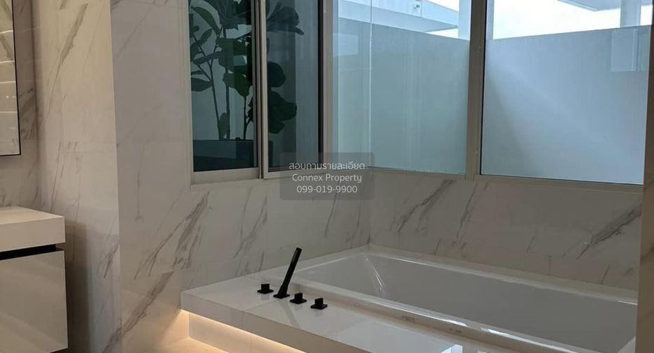 For sale 4 bedrooms house in Bueng Kum, Bangkok