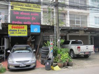 For sale 3 ベッドルーム retail Space in Bang Khen, Bangkok