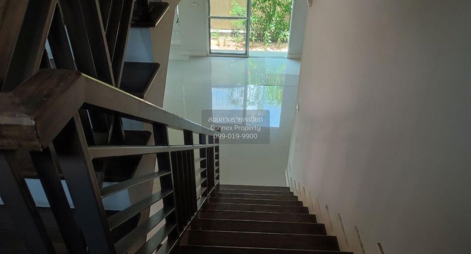 À vendre 3 chambres maison à Bang Khun Thian, Bangkok