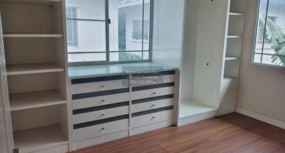 For sale 3 bedrooms house in Pak Kret, Nonthaburi