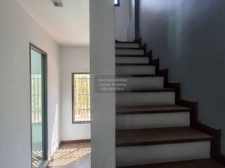 Продажа 3 спальни таунхаус в Лат Пхрао, Бангкок