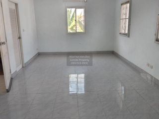 出售 3 卧室 独立屋 在 Nong Chok, 曼谷
