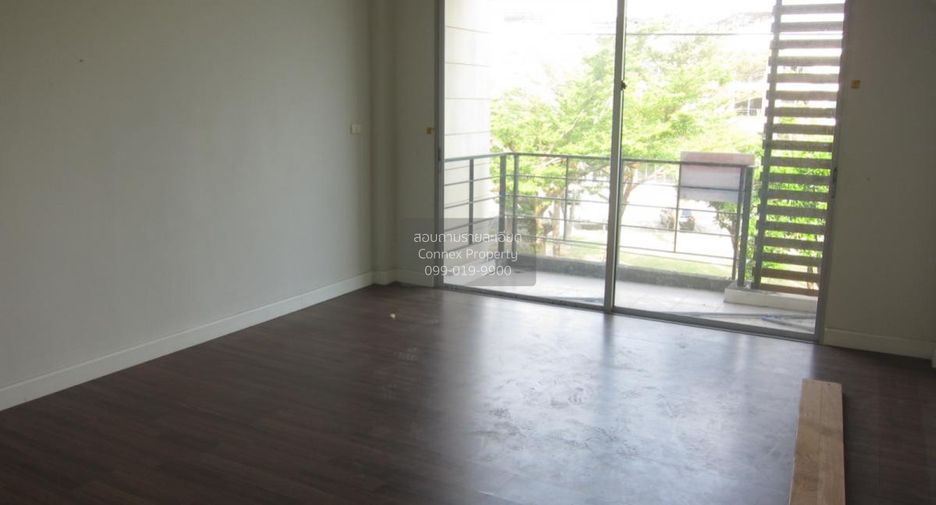 Gewerbefläche zum Kauf mit 3 Zimmer in Rat Burana, Bangkok