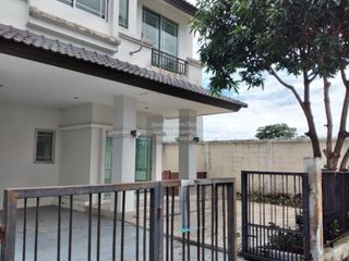 For sale 3 ベッドルーム house in Mueang Pathum Thani, Pathum Thani
