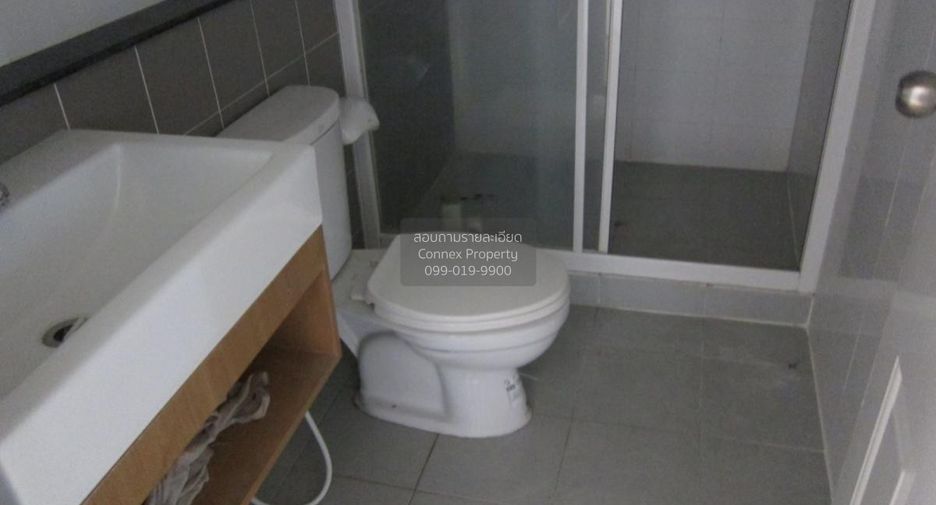 出售 3 卧室 联排别墅 在 Lam Luk Ka, Pathum Thani