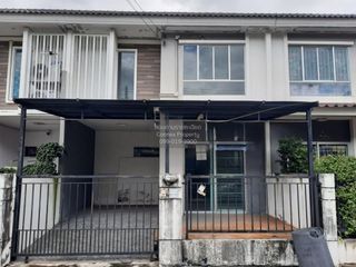 出售 3 卧室 联排别墅 在 Mueang Pathum Thani, Pathum Thani