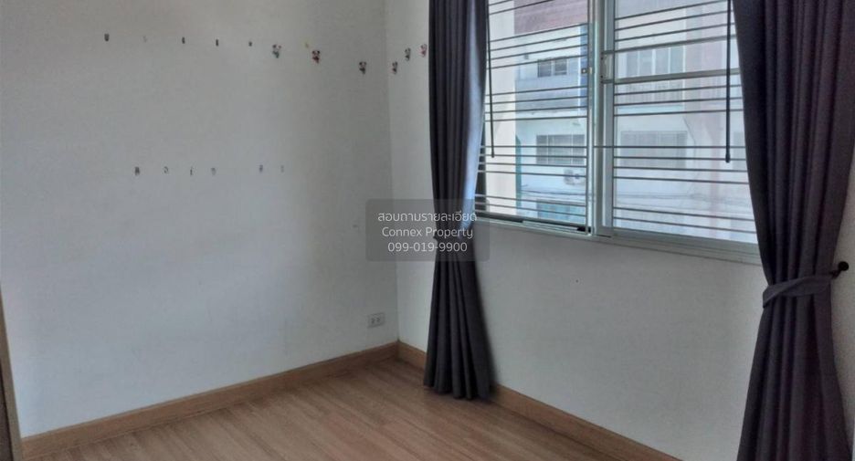 Casa adosada en venta de 3 habitaciones en Khan Na Yao, Bangkok