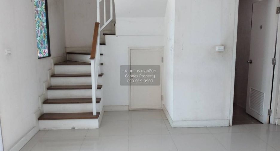 出售 3 卧室 联排别墅 在 Khlong Luang, Pathum Thani