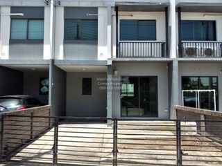 出售 3 卧室 联排别墅 在 Khlong Luang, Pathum Thani