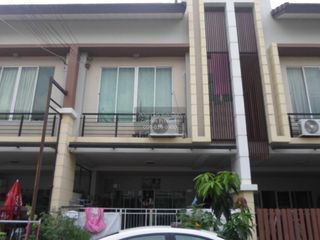 出售 3 卧室 联排别墅 在 Bang Khen, 曼谷