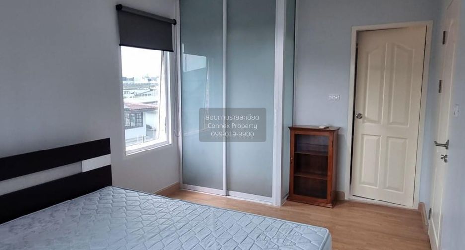 For sale 1 bed condo in Thon Buri, Bangkok