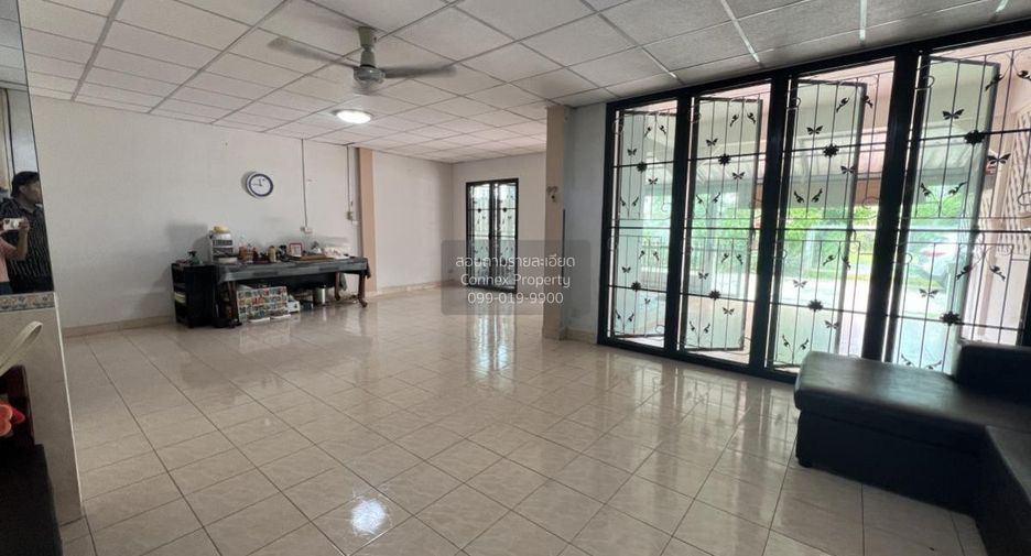 Продажа 5 спальни таунхаус в Mueang Phitsanulok, Пхитсанулок