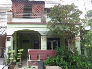 Casa adosada en venta de 3 habitaciones en Min Buri, Bangkok