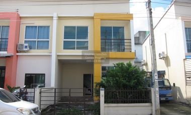 Casa adosada en venta de 3 habitaciones en Nong Chok, Bangkok
