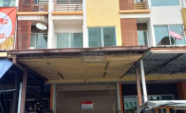 出售 3 卧室 联排别墅 在 Bang Khen, 曼谷
