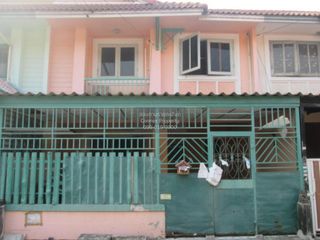出售 3 卧室 联排别墅 在 Khlong Luang, Pathum Thani
