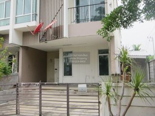 出售 3 卧室 联排别墅 在 Khlong Luang, Pathum Thani