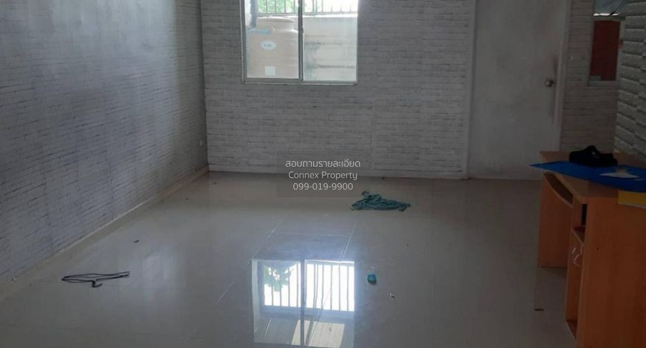 Reihenhaus zum Kauf mit 3 Zimmer in Bang Yai, Nonthaburi