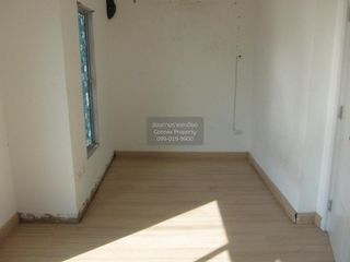 出售 3 卧室 联排别墅 在 Khlong Luang, Pathum Thani