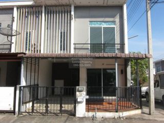 出售 3 卧室 联排别墅 在 Khlong Luang, Pathum Thani