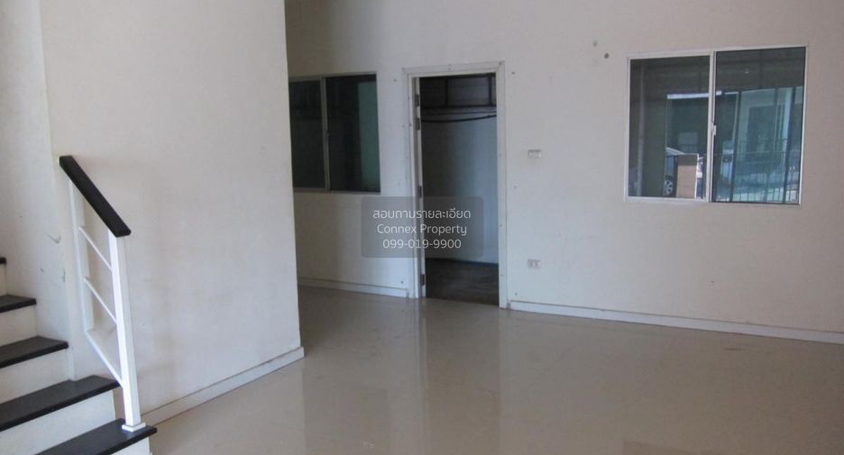 For sale 3 ベッドルーム townhouse in Khlong Luang, Pathum Thani