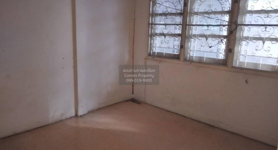 Casa adosada en venta de 6 habitaciones en Min Buri, Bangkok