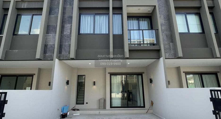 À vendre 4 chambres maison de ville à Bang Kruai, Nonthaburi