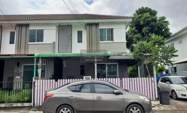 出售 3 卧室 联排别墅 在 Mueang Pathum Thani, Pathum Thani