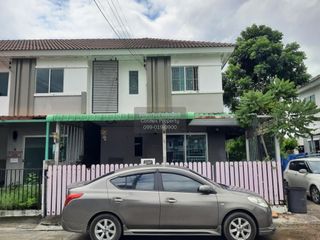出售 3 卧室 联排别墅 在 Mueang Pathum Thani, Pathum Thani